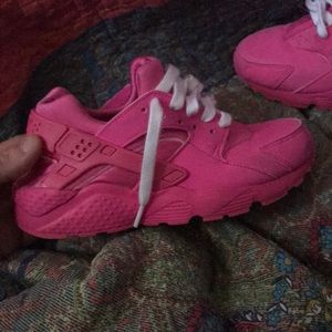 Huarache by Nike woman’s 4.5 pink